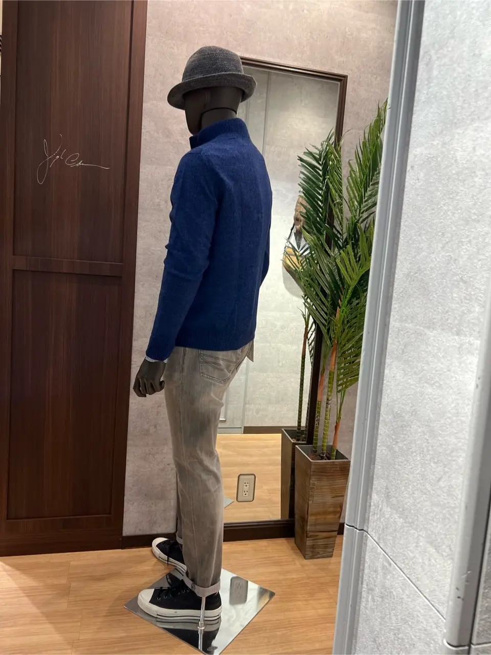 JOSEPH ABBOUD 上條 コーディネート画像