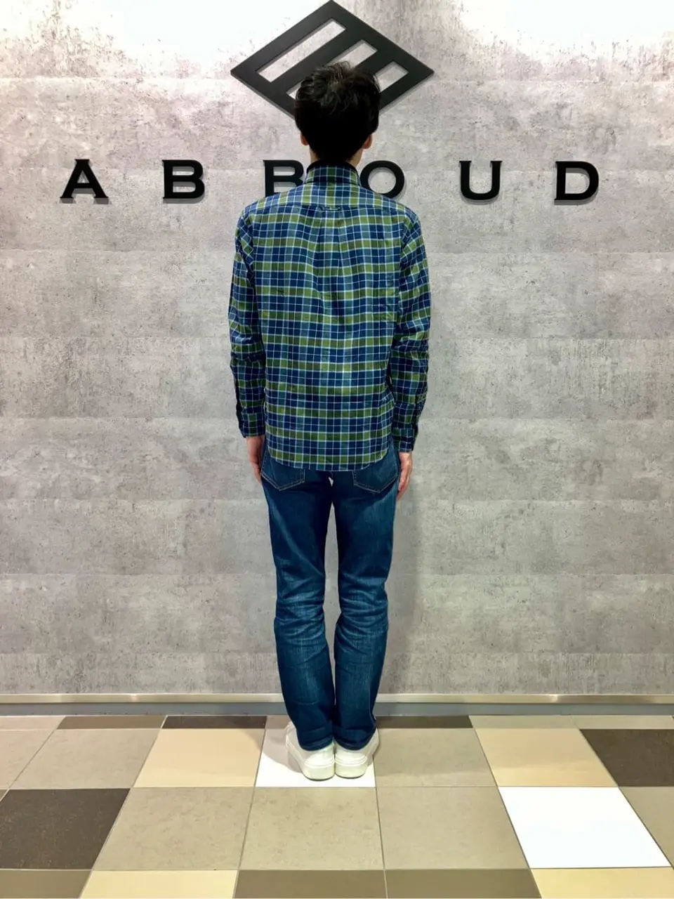 JOSEPH ABBOUD 足立 コーディネート画像