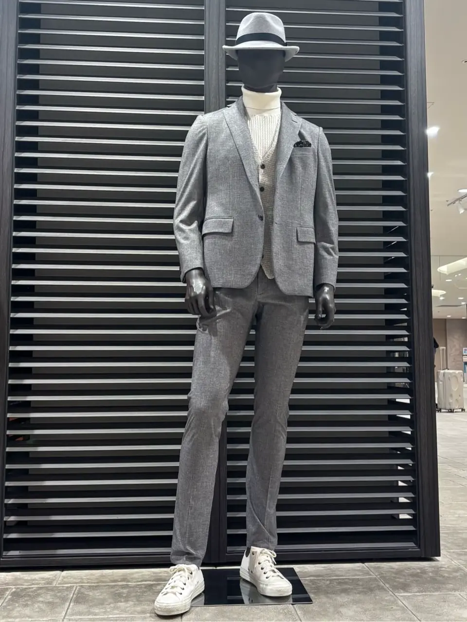 JOSEPH ABBOUD 藤本 コーディネート画像