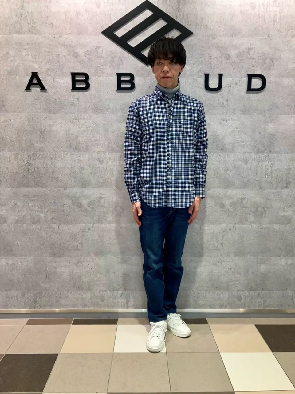 JOSEPH ABBOUD 足立 コーディネート画像