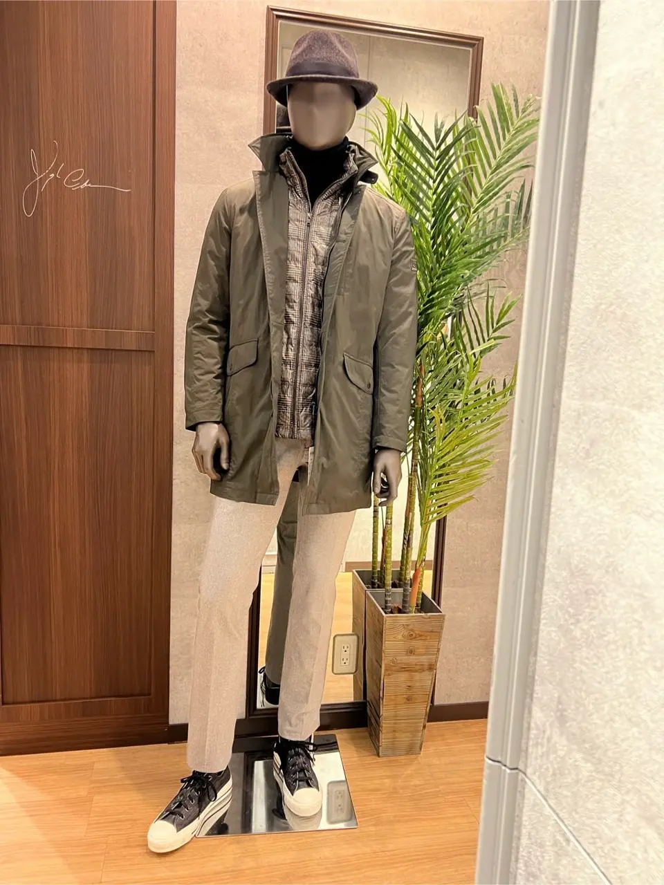 JOSEPH ABBOUD 上條 コーディネート画像