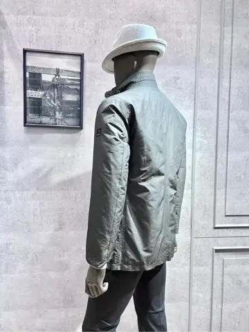 JOSEPH ABBOUD 二澤 コーディネート画像