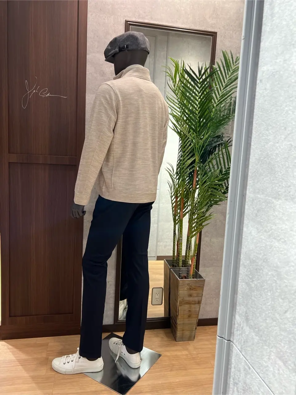 JOSEPH ABBOUD 上條 コーディネート画像