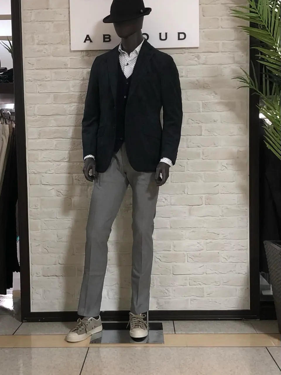 JOSEPH ABBOUD 山口 コーディネート画像