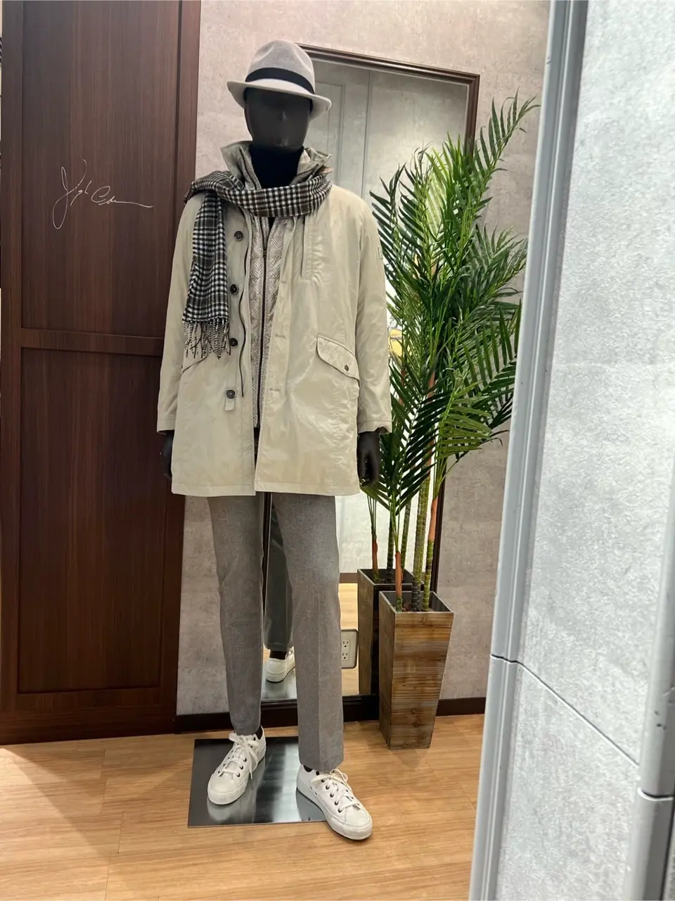 JOSEPH ABBOUD 上條 コーディネート画像