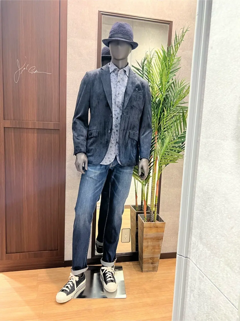 JOSEPH ABBOUD 上條 コーディネート画像