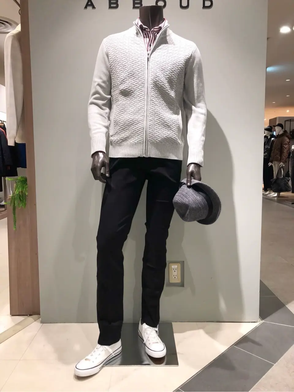 JOSEPH ABBOUD 川田 コーディネート画像