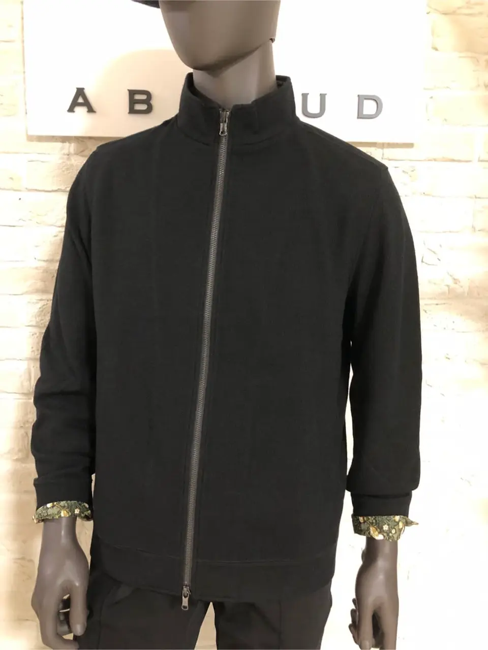 JOSEPH ABBOUD 山口 コーディネート画像