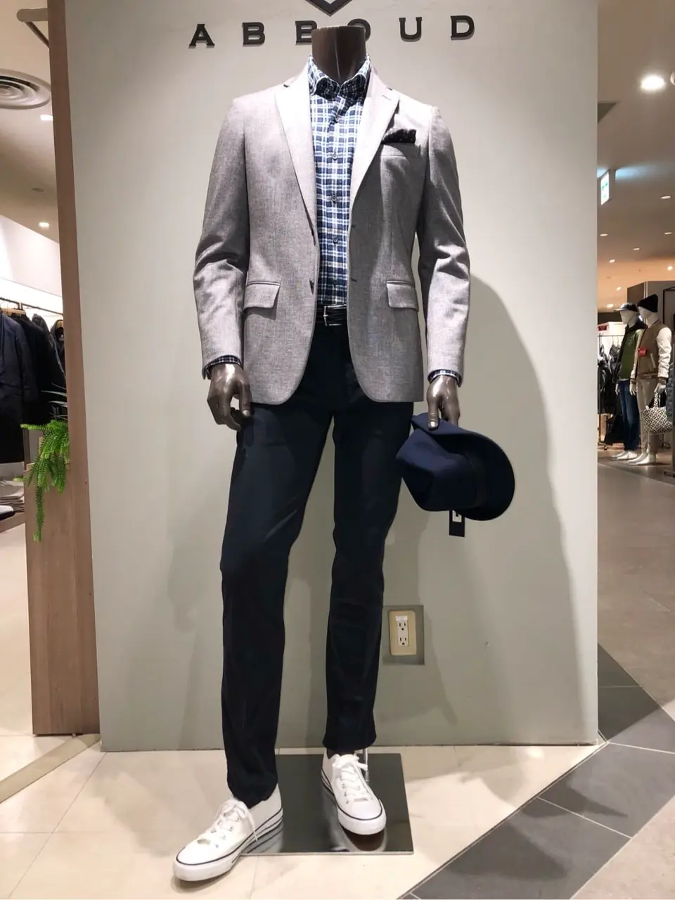 JOSEPH ABBOUD 川田 コーディネート画像