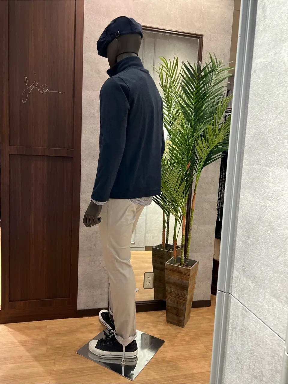 JOSEPH ABBOUD 上條 コーディネート画像