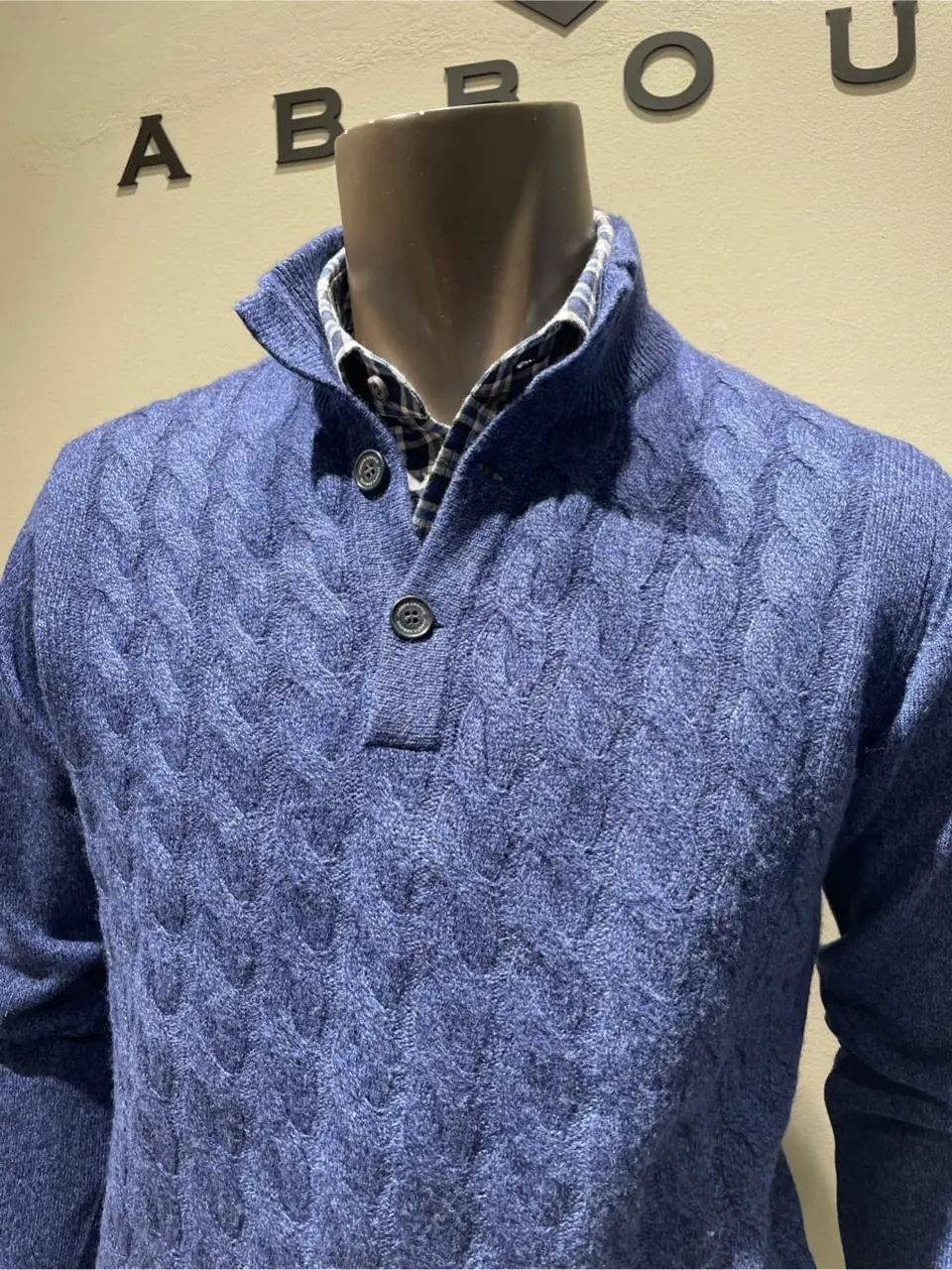 JOSEPH ABBOUD 伊津野 コーディネート画像