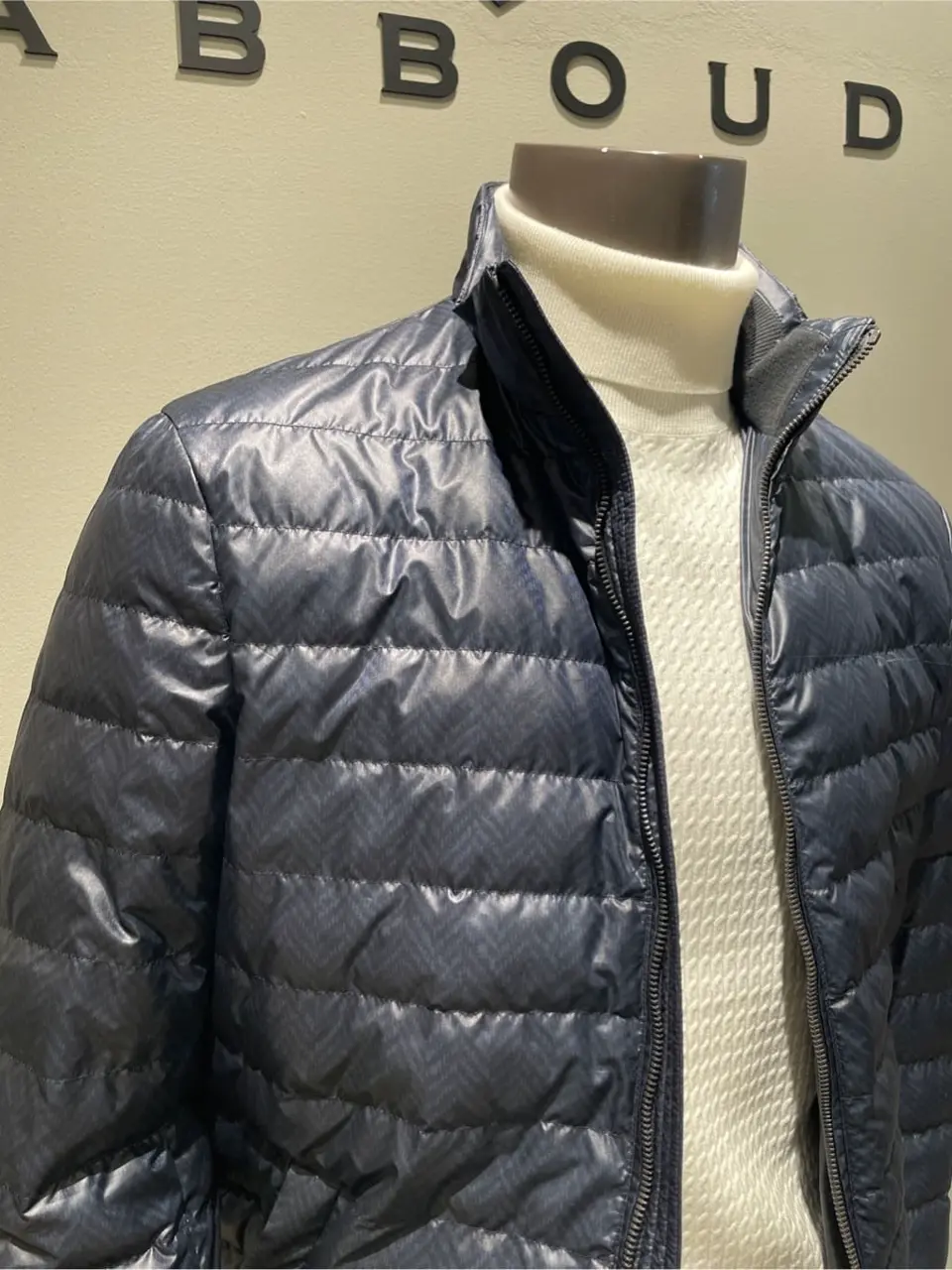 JOSEPH ABBOUD 伊津野 コーディネート画像