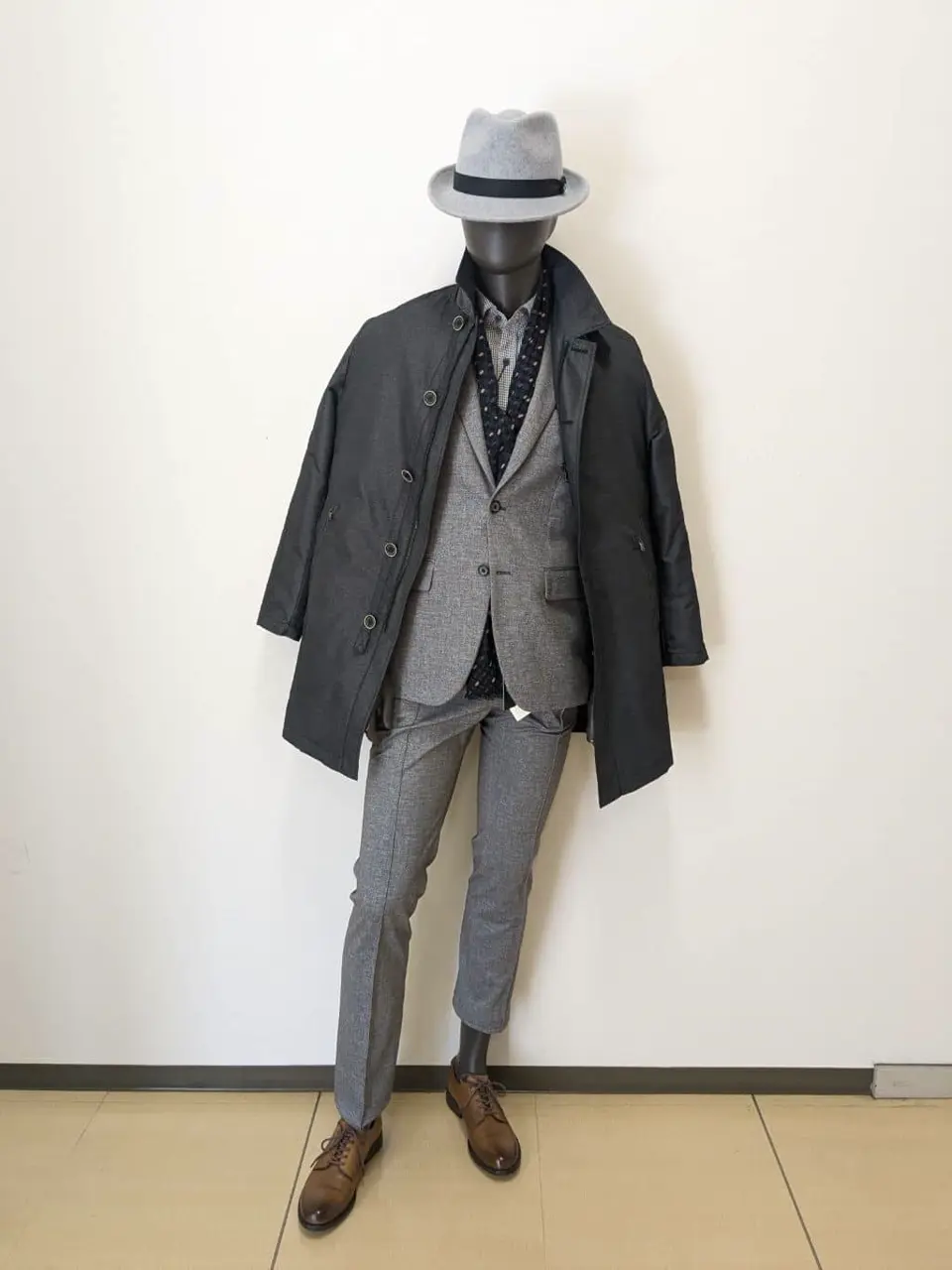 JOSEPH ABBOUD 大久 コーディネート画像