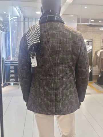 JOSEPH ABBOUD 三宅 コーディネート画像