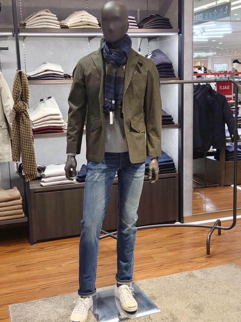 JOSEPH ABBOUD 三宅 コーディネート画像