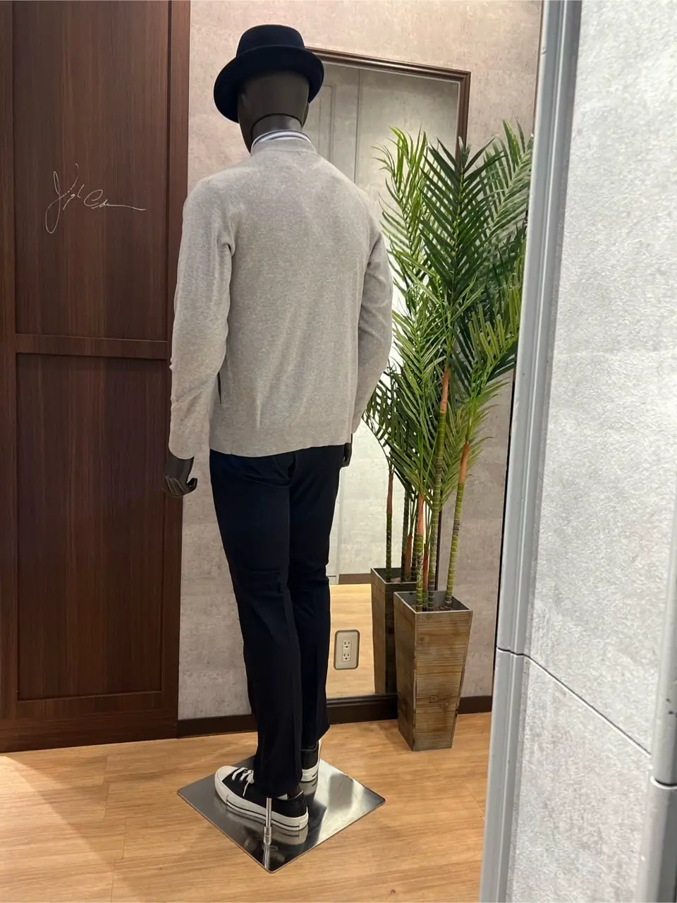 JOSEPH ABBOUD 上條 コーディネート画像