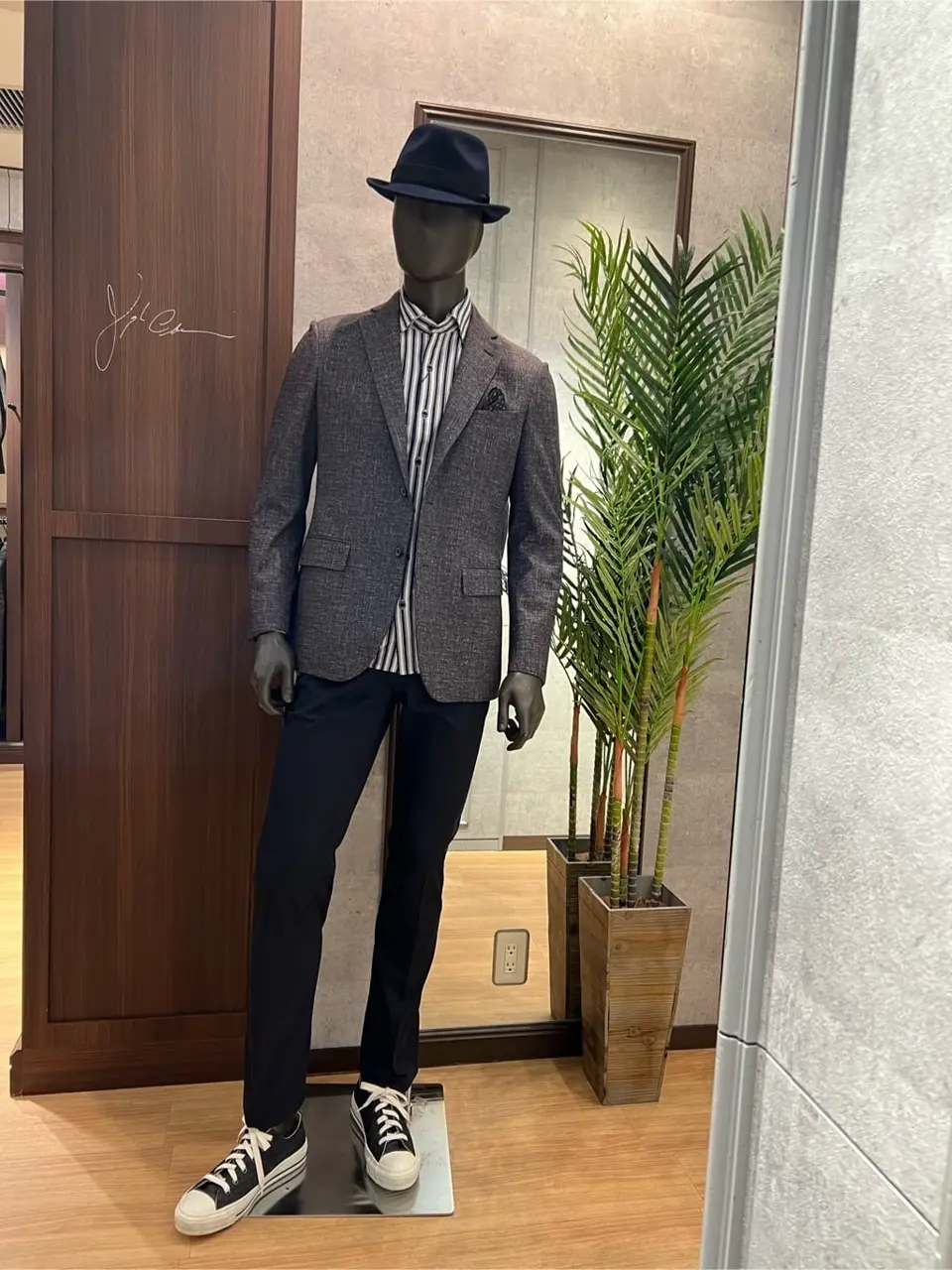 JOSEPH ABBOUD 上條 コーディネート画像