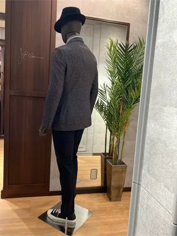 JOSEPH ABBOUD 上條 コーディネート画像