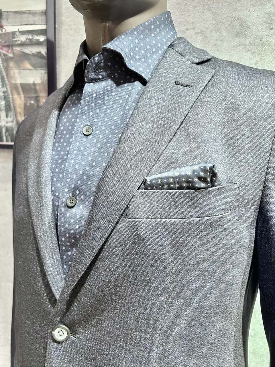 JOSEPH ABBOUD 二澤 コーディネート画像