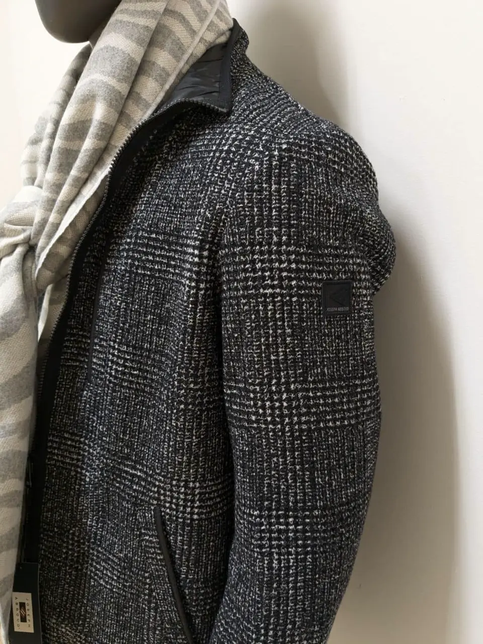 JOSEPH ABBOUD 大久 コーディネート画像