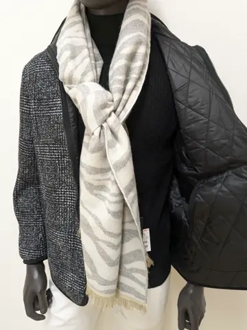 JOSEPH ABBOUD 大久 コーディネート画像