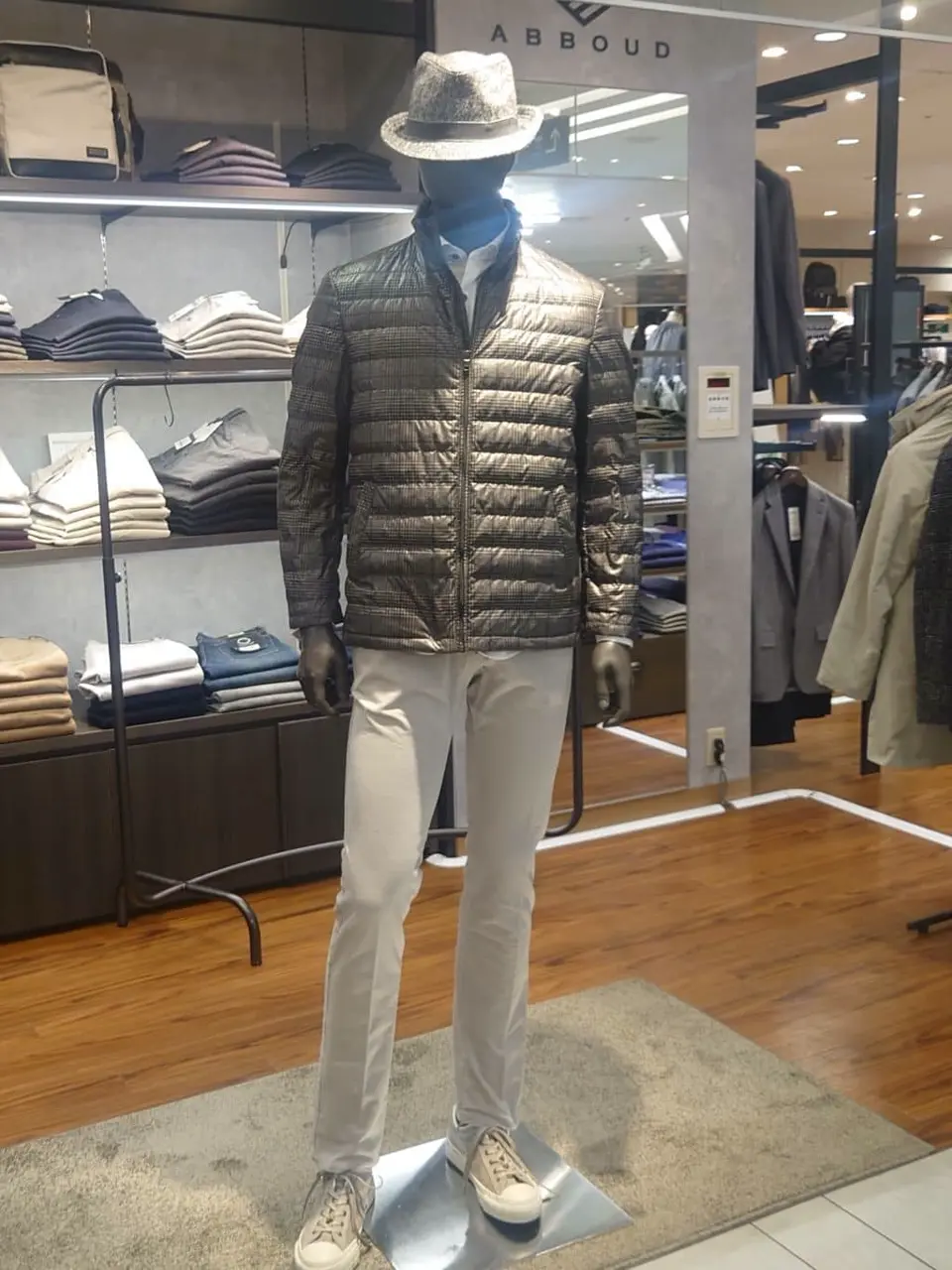 JOSEPH ABBOUD 三宅 コーディネート画像