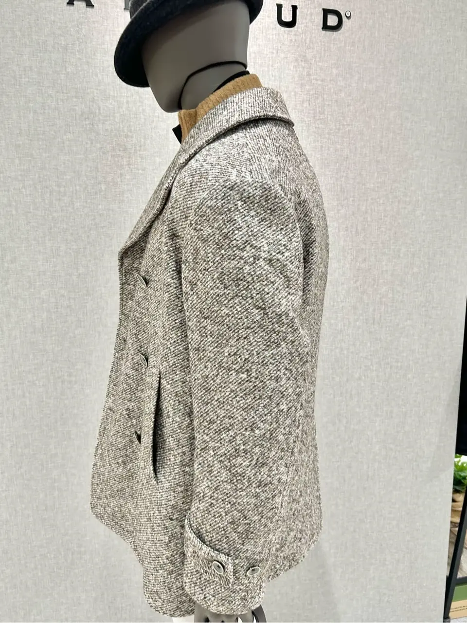 JOSEPH ABBOUD 上田 コーディネート画像