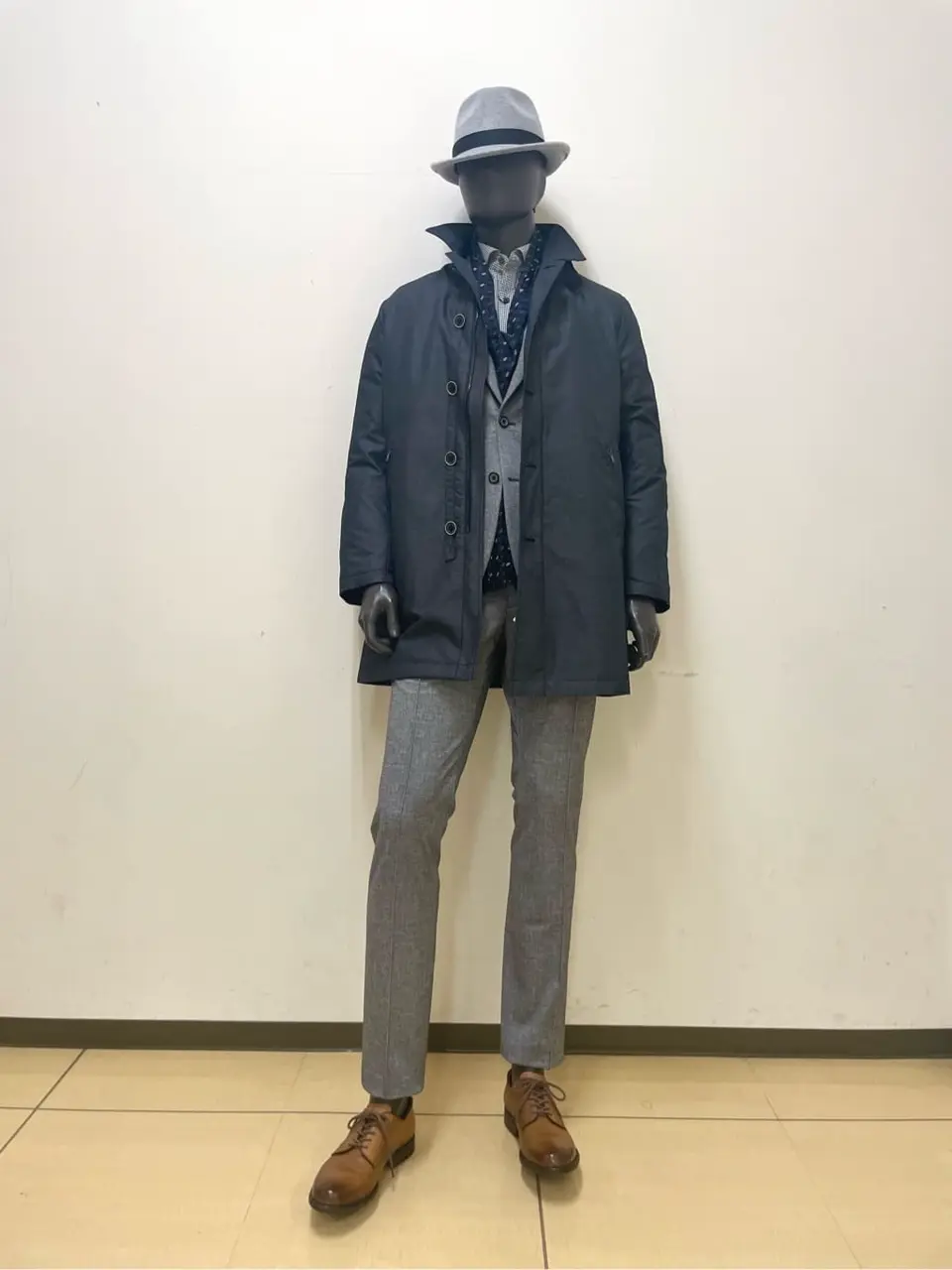 JOSEPH ABBOUD 金本 コーディネート画像