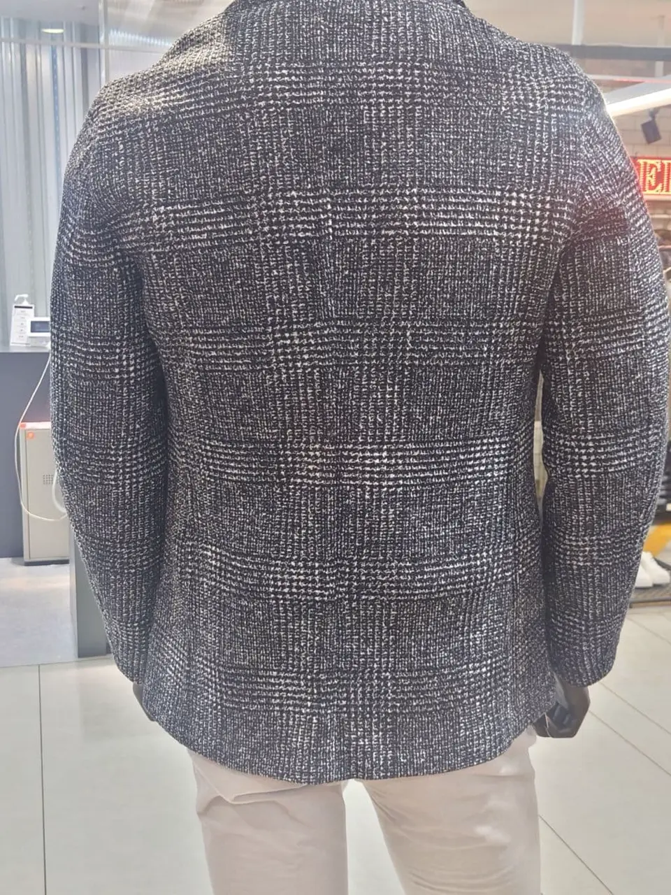 JOSEPH ABBOUD 三宅 コーディネート画像