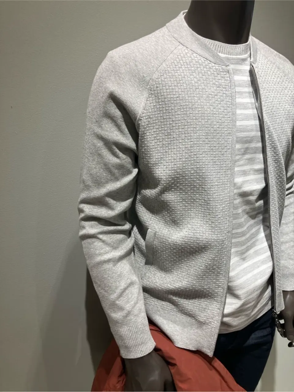 JOSEPH ABBOUD 伊津野 コーディネート画像