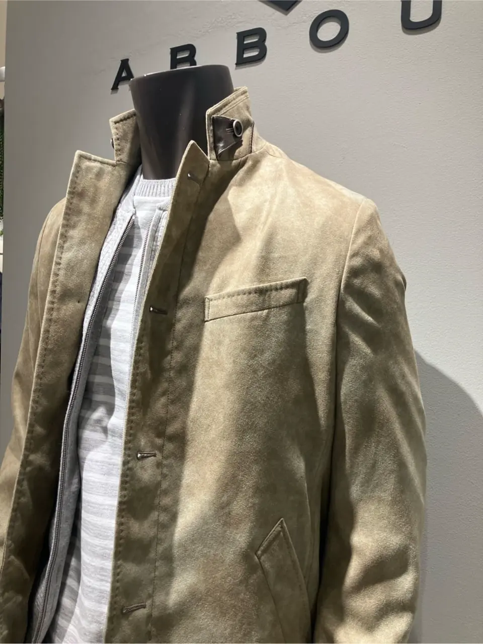 JOSEPH ABBOUD 伊津野 コーディネート画像