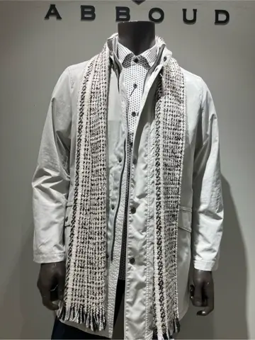 JOSEPH ABBOUD 伊津野 コーディネート画像