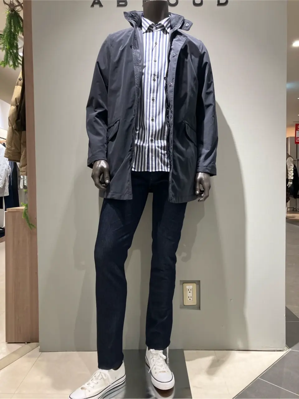 JOSEPH ABBOUD 伊津野 コーディネート画像