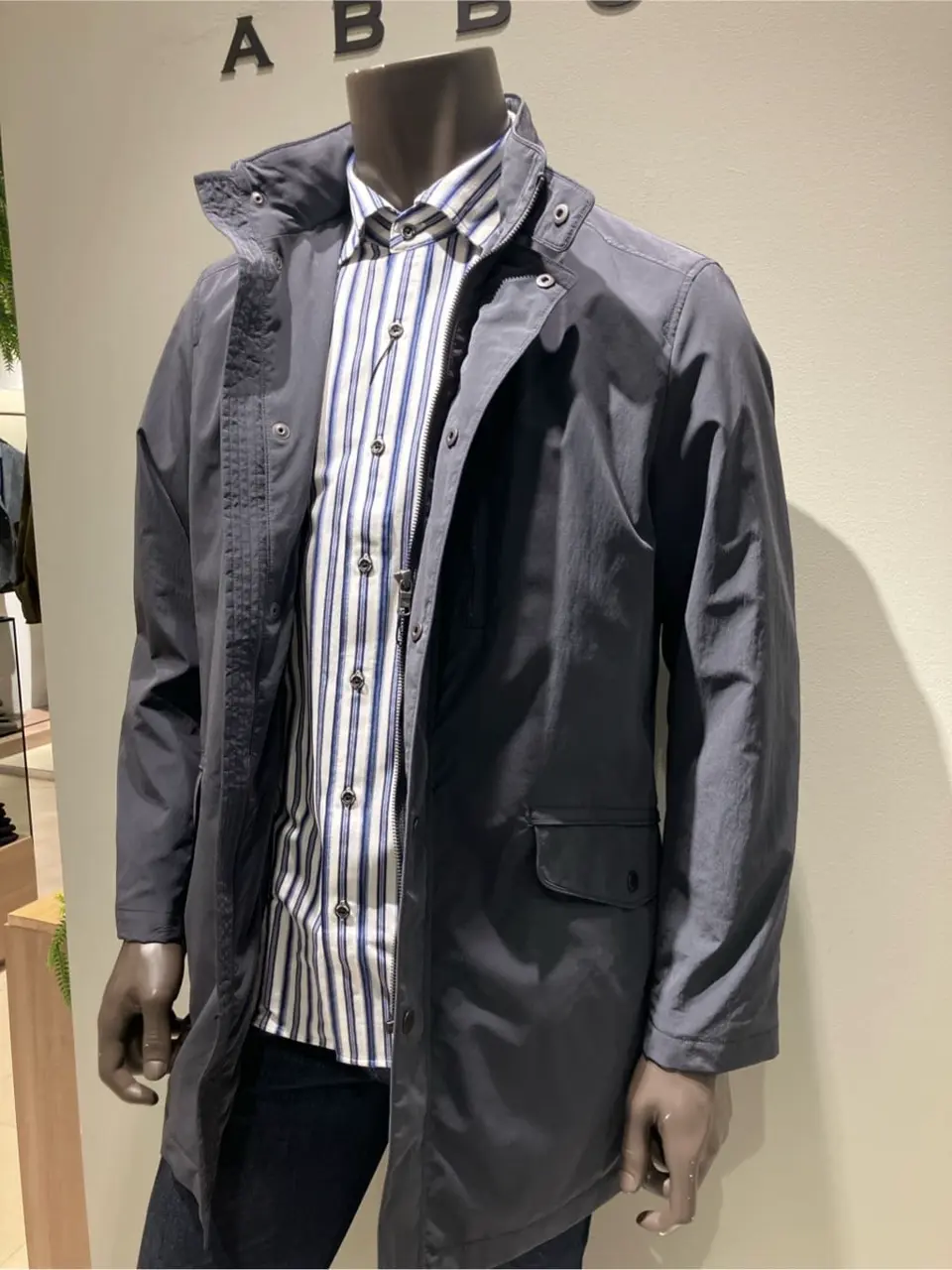 JOSEPH ABBOUD 伊津野 コーディネート画像