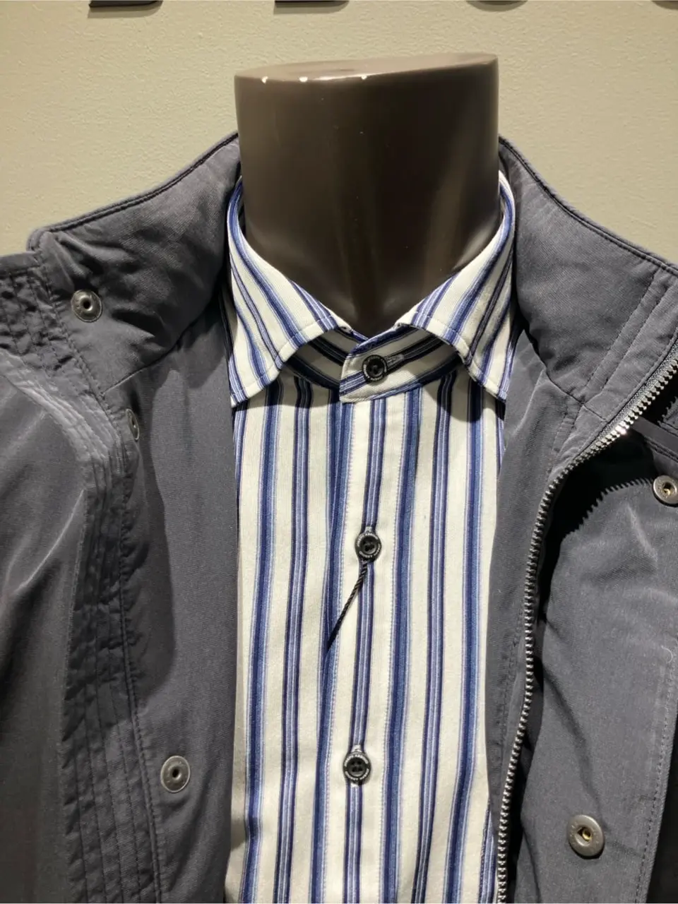 JOSEPH ABBOUD 伊津野 コーディネート画像