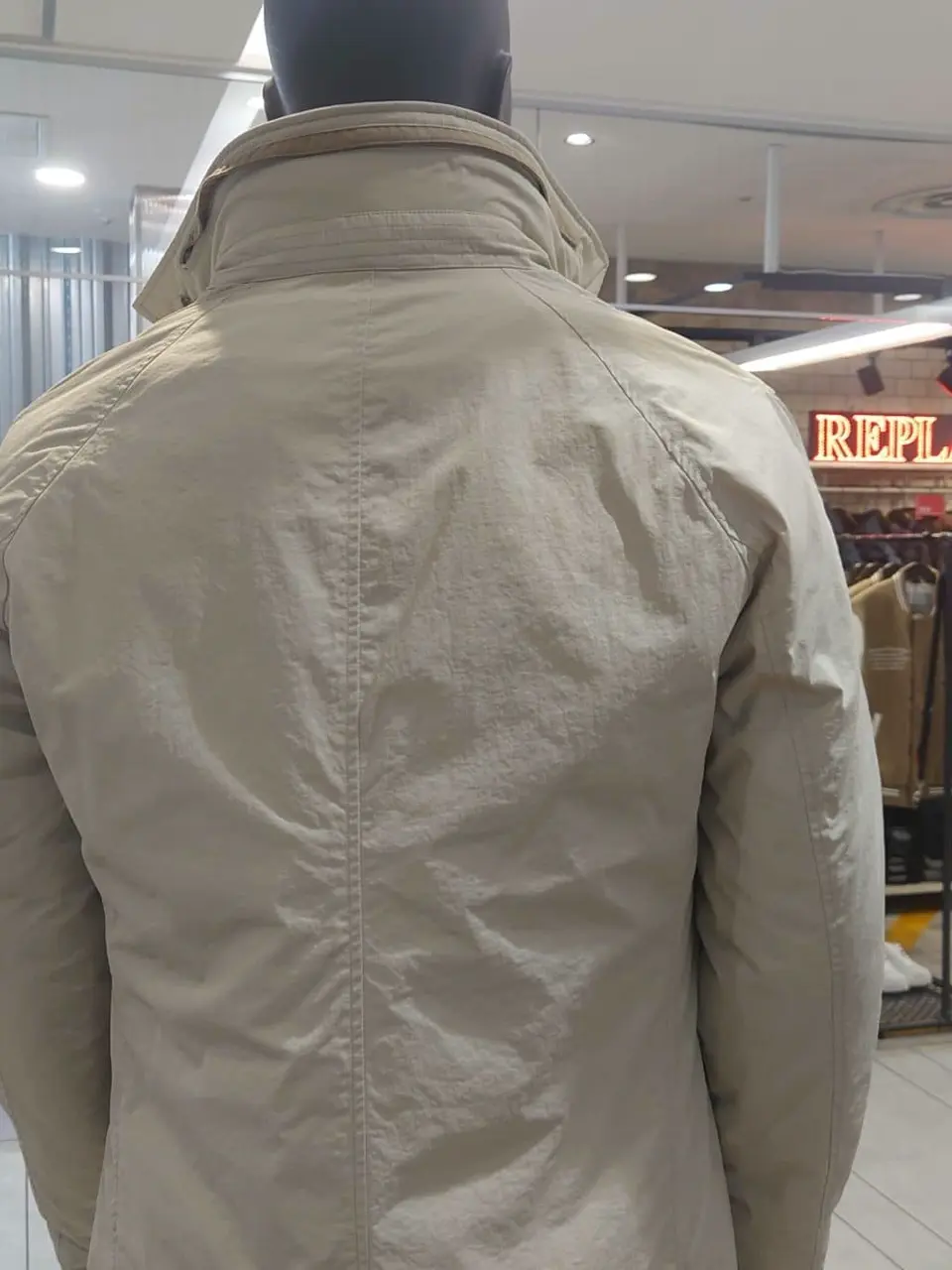 JOSEPH ABBOUD 三宅 コーディネート画像