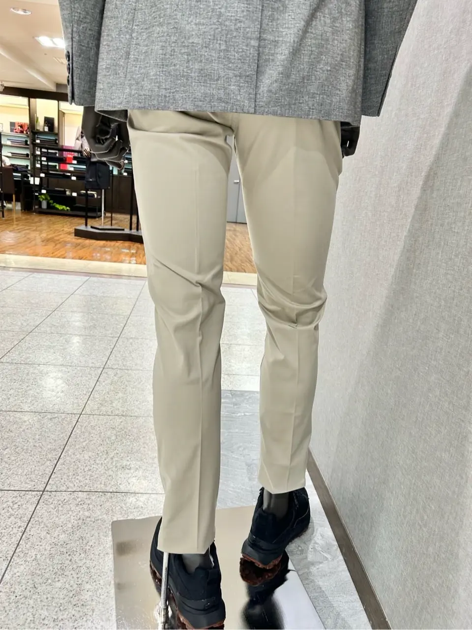 JOSEPH ABBOUD 上田 コーディネート画像