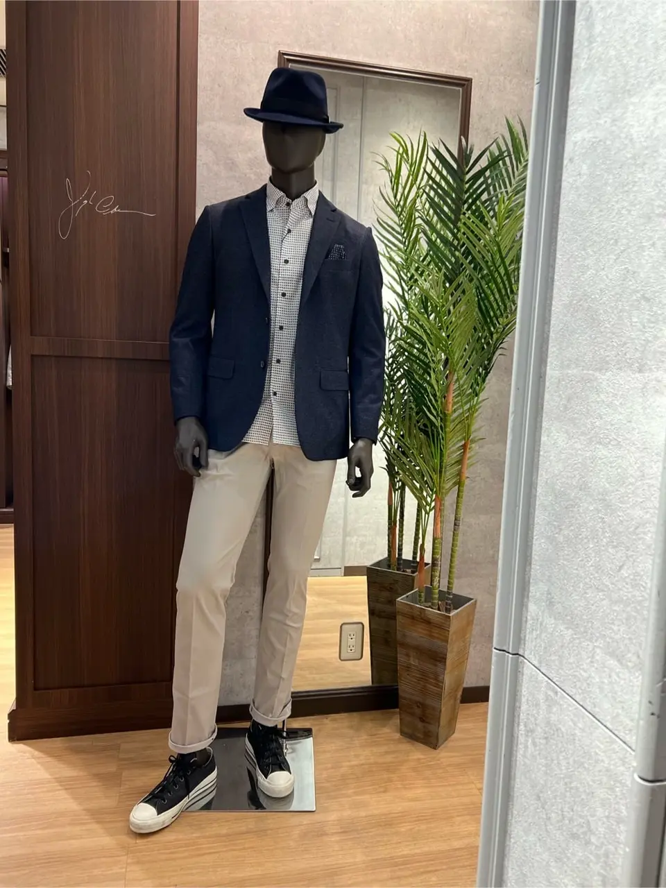 JOSEPH ABBOUD 上條 コーディネート画像