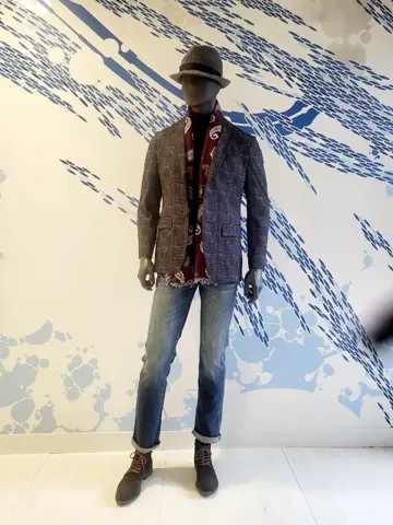 JOSEPH ABBOUD 亀井 コーディネート画像