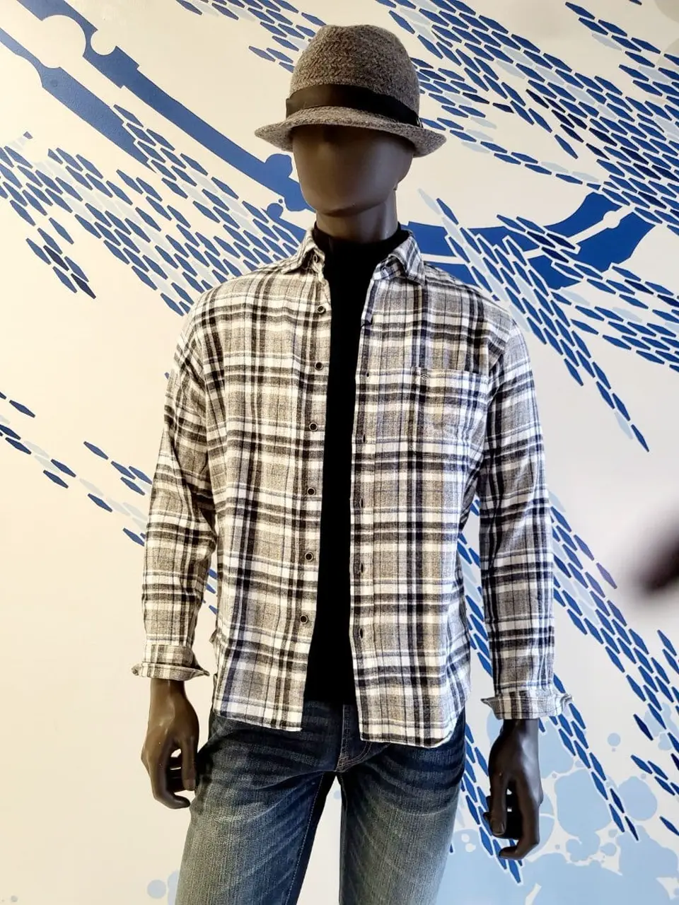 JOSEPH ABBOUD 亀井 コーディネート画像