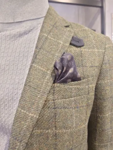 JOSEPH ABBOUD 三宅 コーディネート画像