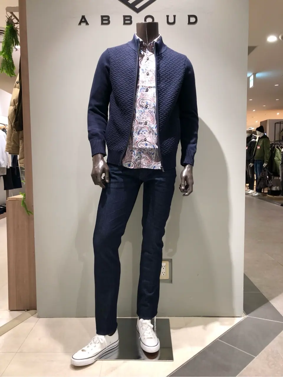 JOSEPH ABBOUD 川田 コーディネート画像