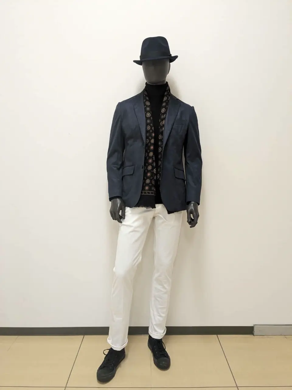 JOSEPH ABBOUD 大久 コーディネート画像