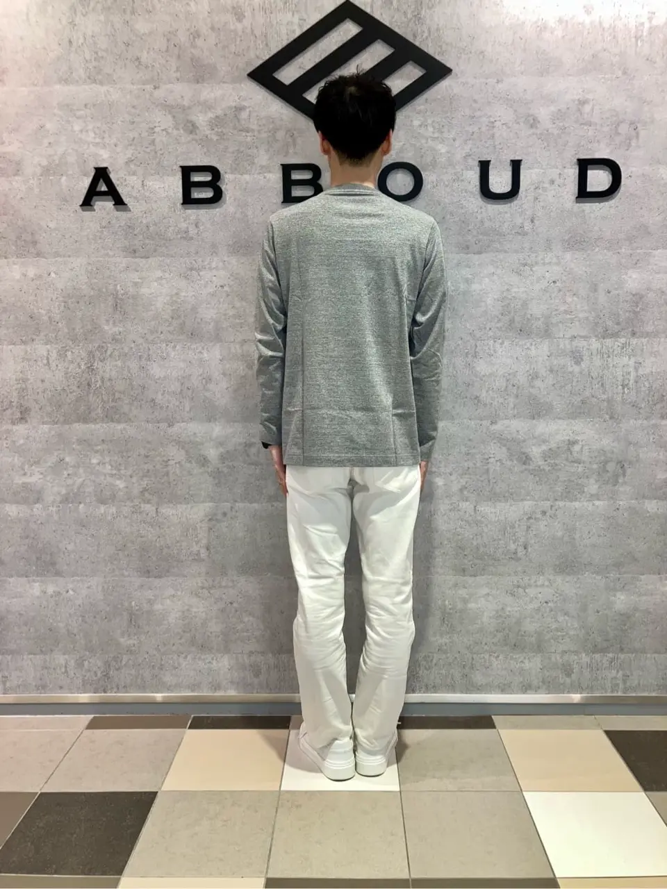 JOSEPH ABBOUD 足立 コーディネート画像