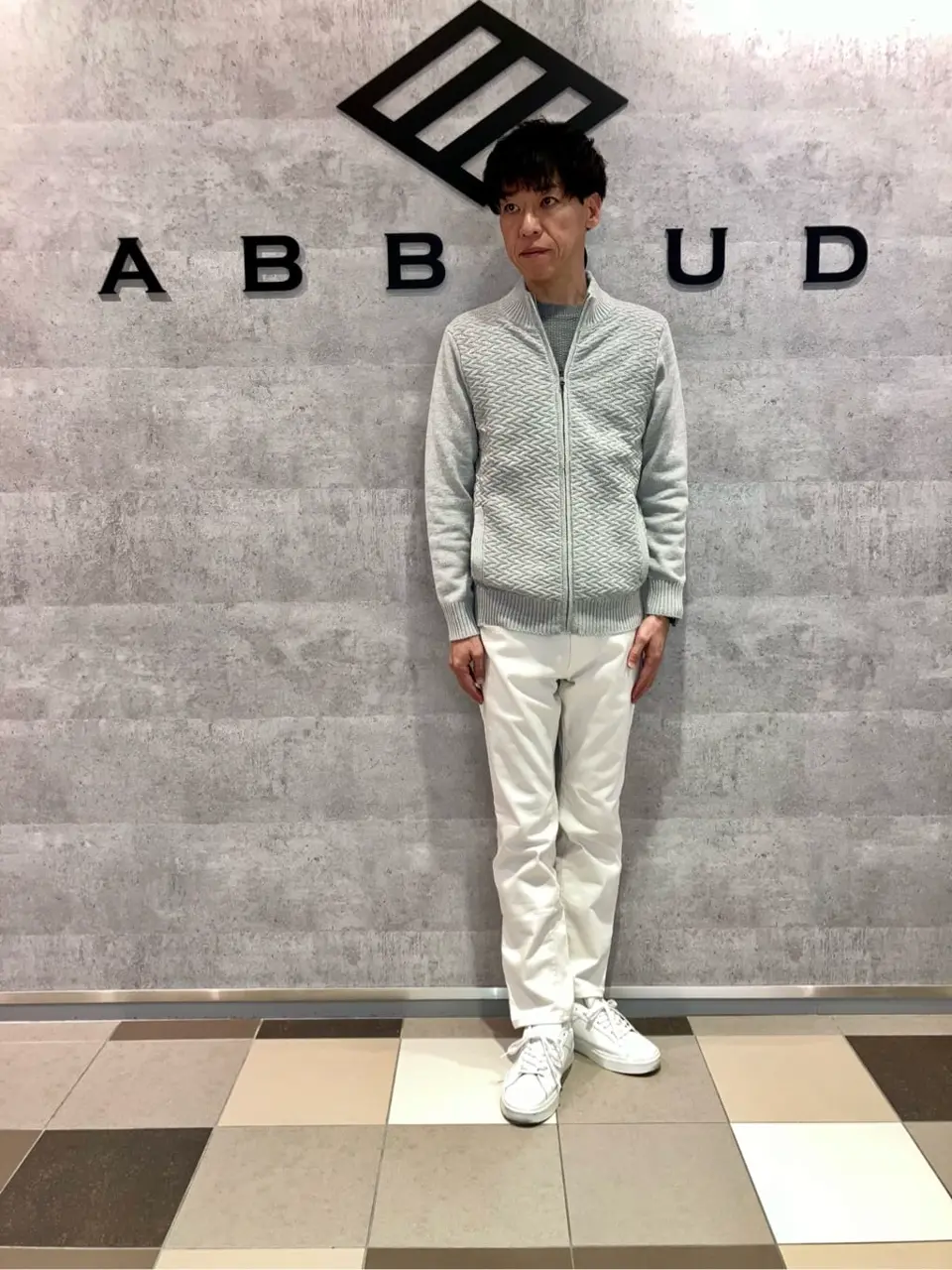 JOSEPH ABBOUD 足立 コーディネート画像