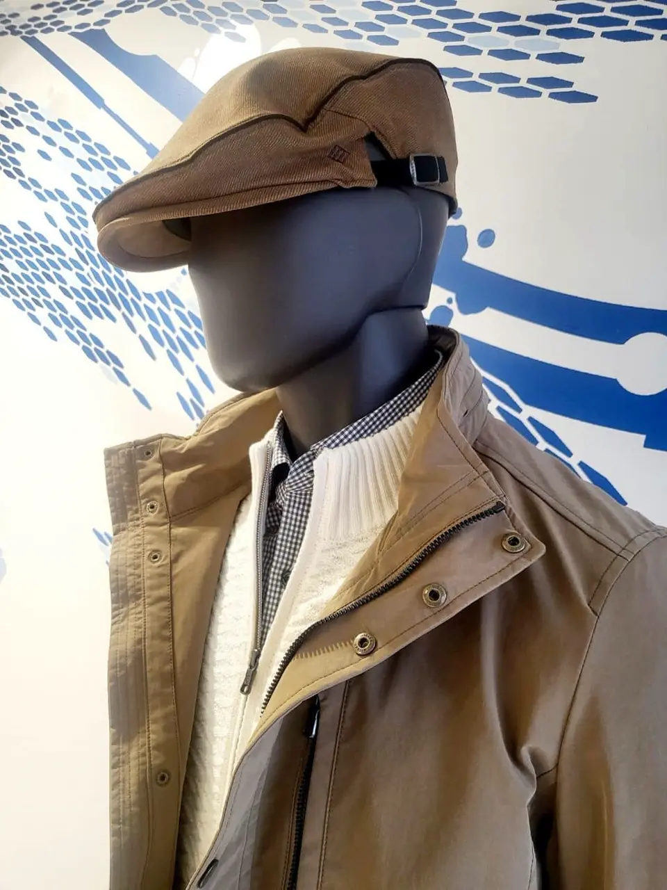 JOSEPH ABBOUD 亀井 コーディネート画像