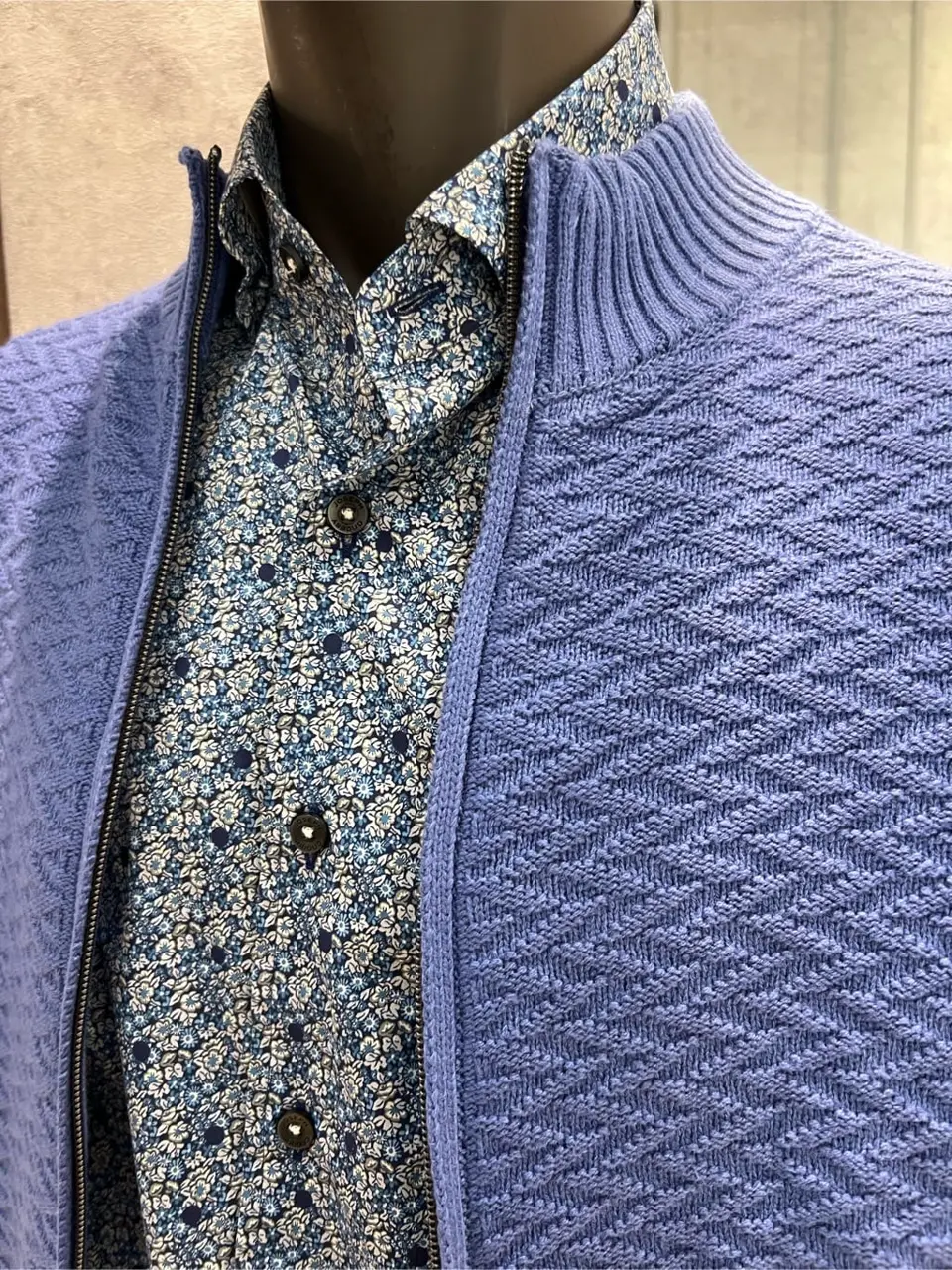 JOSEPH ABBOUD 上條 コーディネート画像