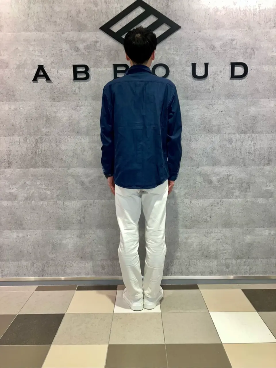 JOSEPH ABBOUD 足立 コーディネート画像