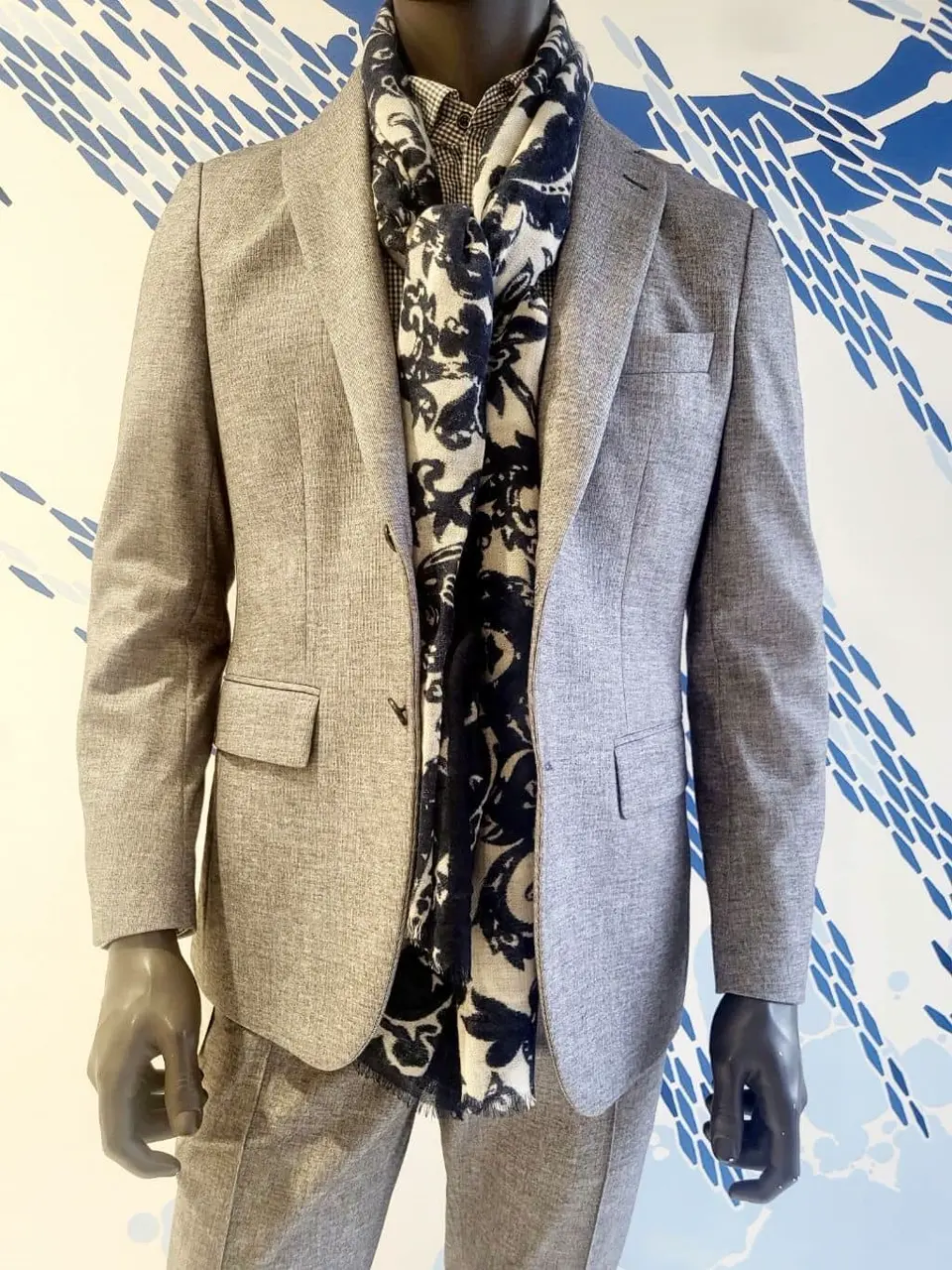 JOSEPH ABBOUD 亀井 コーディネート画像