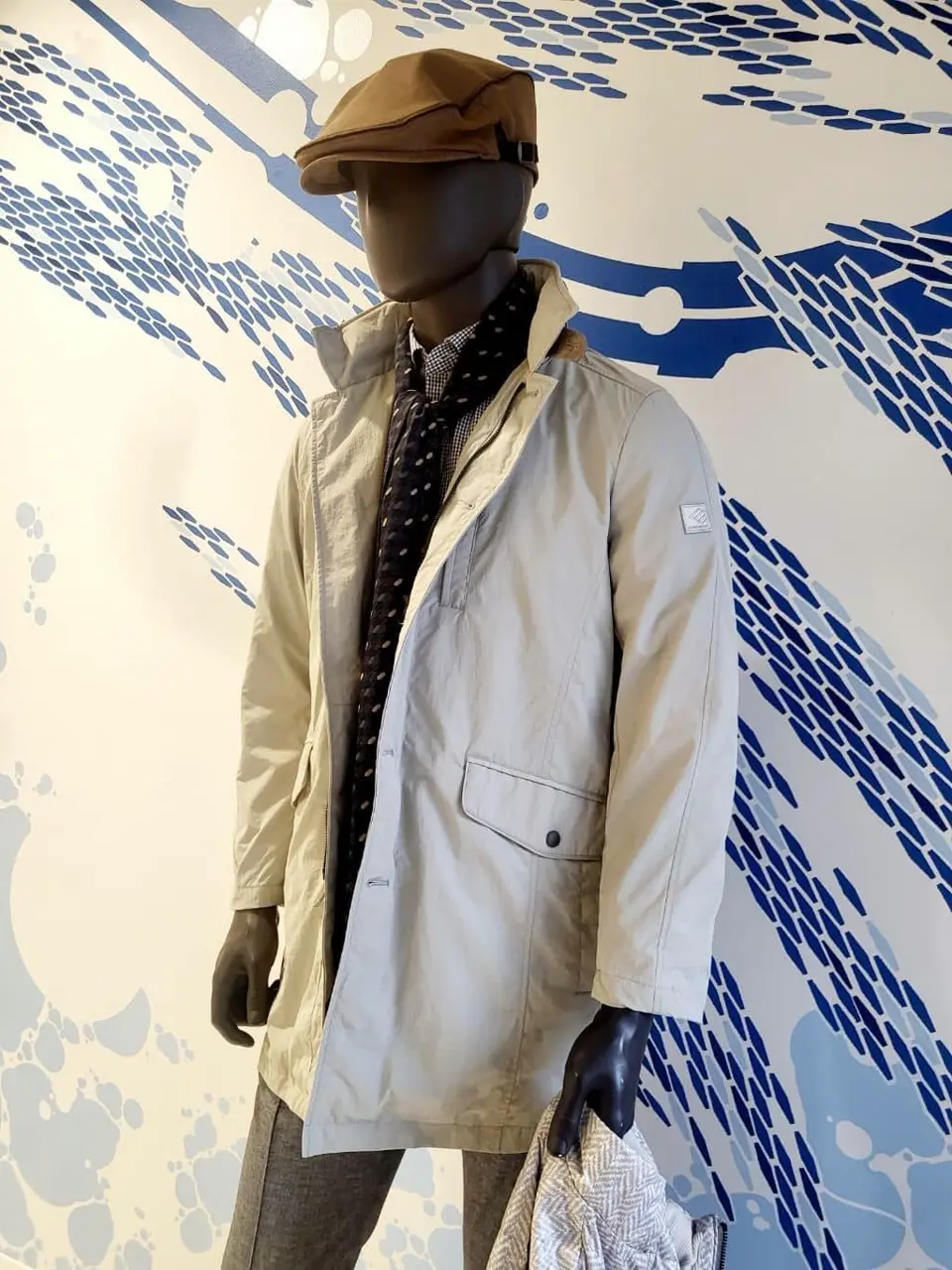 JOSEPH ABBOUD 亀井 コーディネート画像